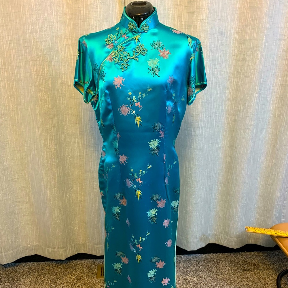 Peony Brand Authentic 1970’s Vintage Chinese Dress